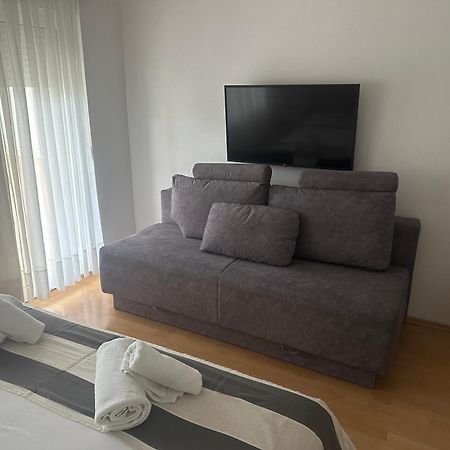 Apartmani Mira 沃迪切 外观 照片