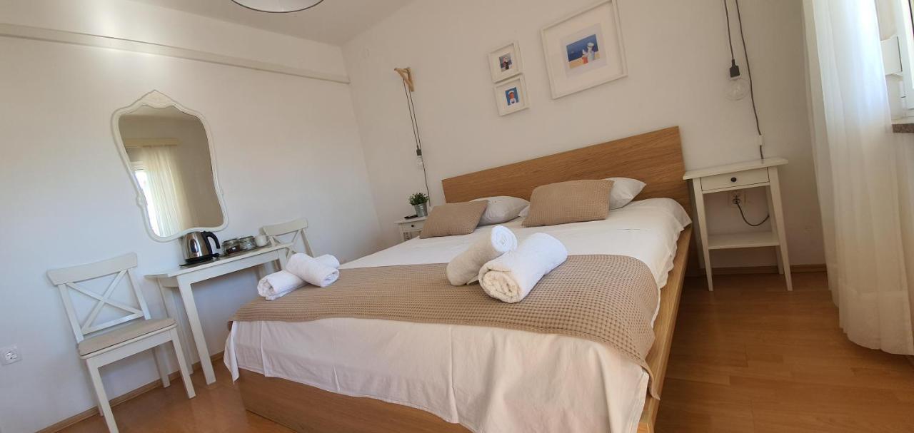 Apartmani Mira 沃迪切 外观 照片