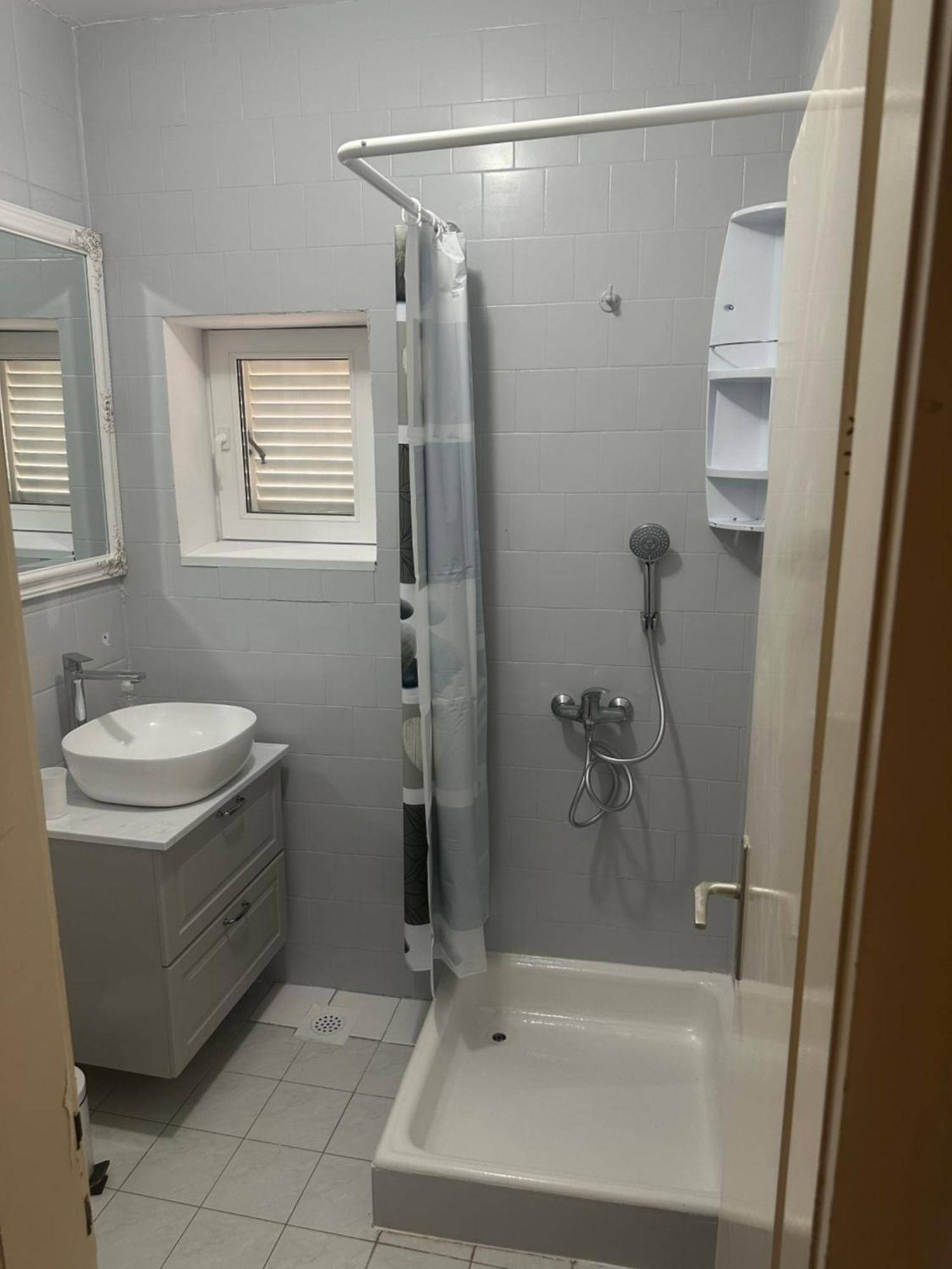 Apartmani Mira 沃迪切 外观 照片