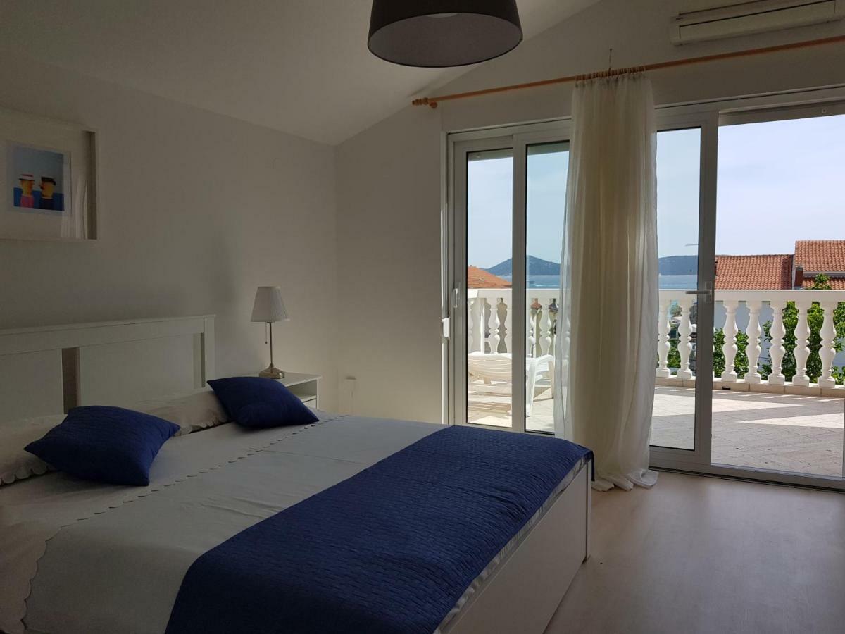 Apartmani Mira 沃迪切 外观 照片